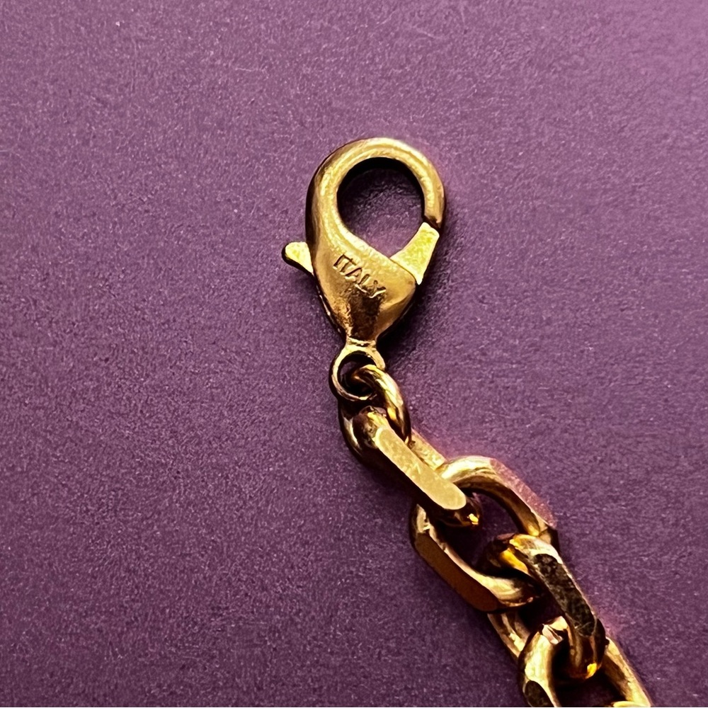 Louis Vuitton: Crystal Love Letters LV Charm Bracelet - Picture 12 of 12